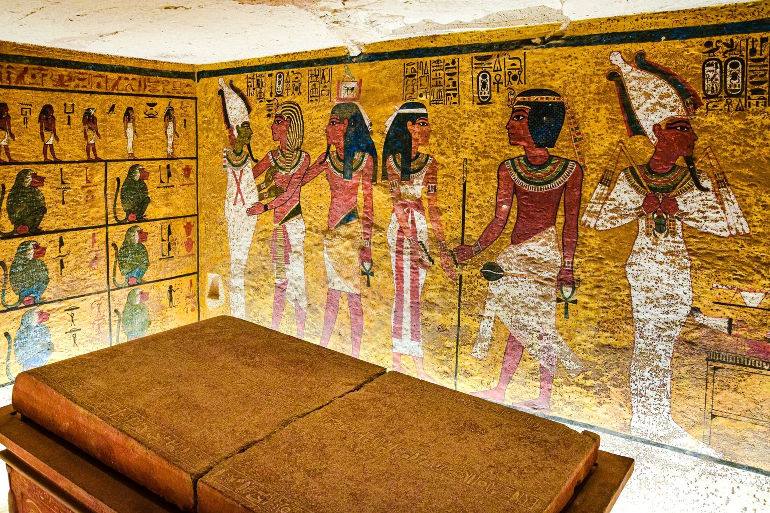 How Ancient Astronomers Used Star Maps to Guide Artistic Innovation — Egyptian Coffin Paintings: Narrative Alignment