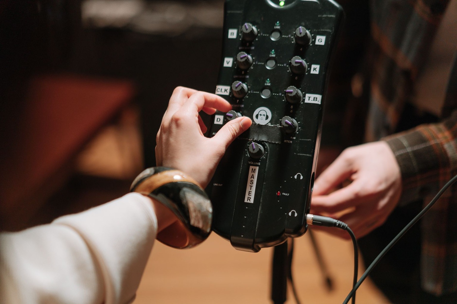 How Sound Waves Inspired the Composition of Classical Musical Structures — Common Mistakes and How to Avoid Them